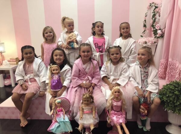 Dolly-and-Me-Party-at-Little-Princess-Spa-